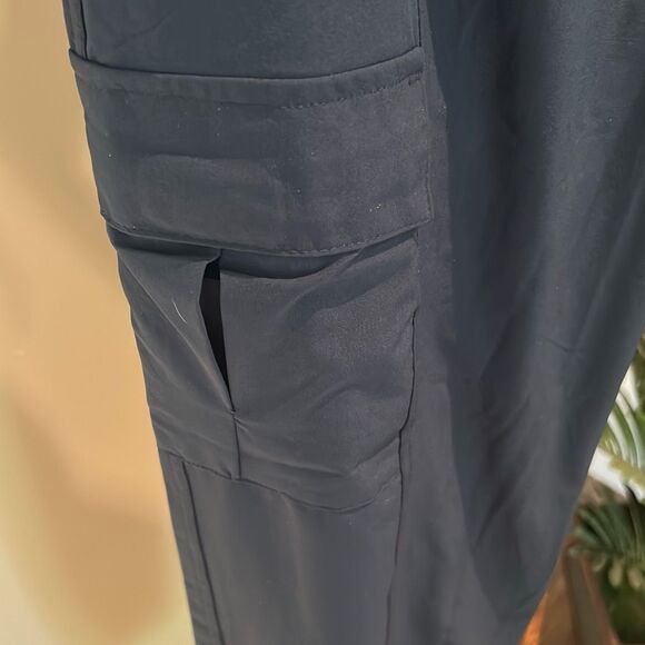 IBIN Navy Lightweight Cargo Joggers - Picture 4 of 7